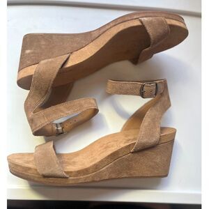 Women's Lucky Brand Karston Brown Suede Wedge Sandal Size 10